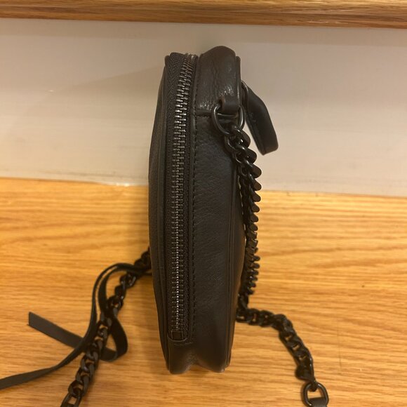 Aimee Kestenberg Tamitha Phone Pouch Crossbody Bag Black Leather VERY GOOD! - Picture 12 of 13